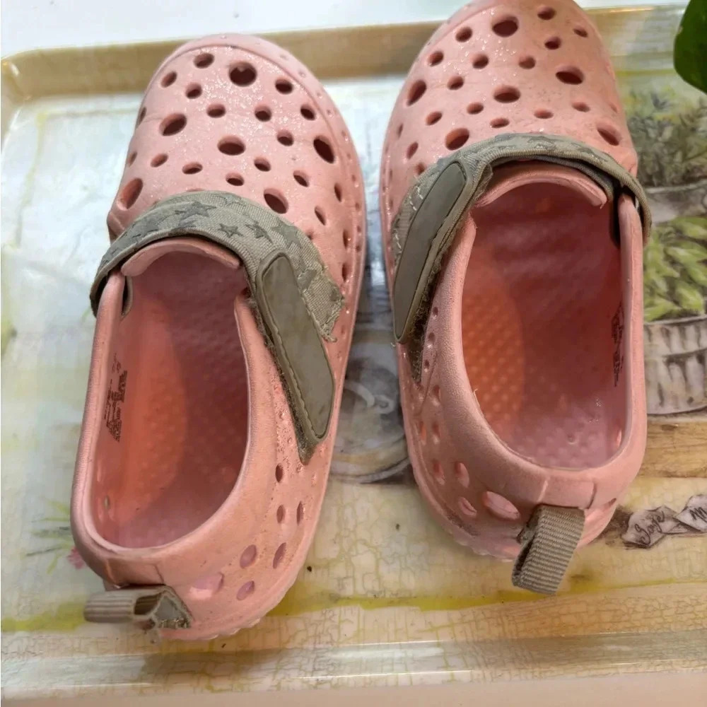 Western Chief kids pink Water Shoes 11/12 - Picture 6 of 8